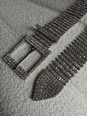 Crystal Pavé Rhinestone Women’s Belt - Silver